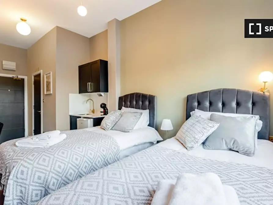 Immagine 11 di Ufficio in affitto  in Flat 25 High Rd a Tottenham