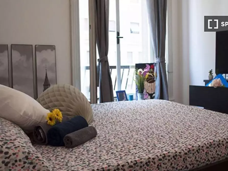 Immagine 4 di Camera condivisa in affitto  in Viale Tunisia a Milano