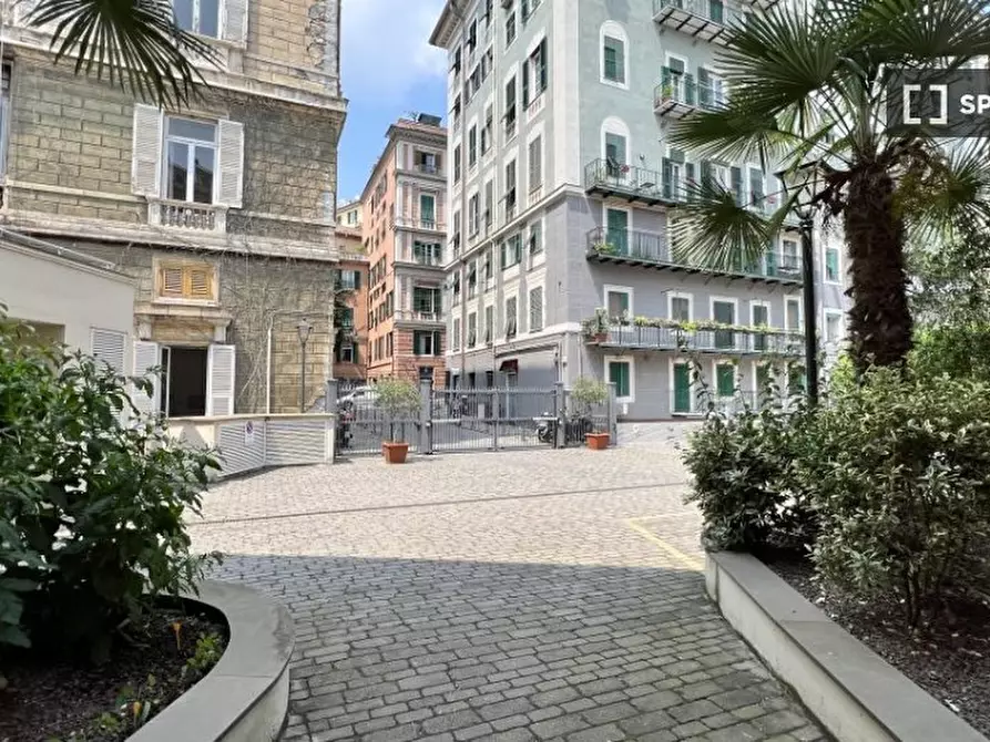 Immagine 17 di Ufficio in affitto  in Via Assarotti a Genova