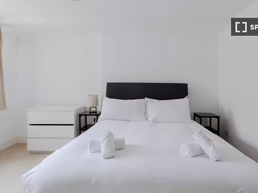 Immagine 15 di Appartamento in affitto  in Apartment a Kensington