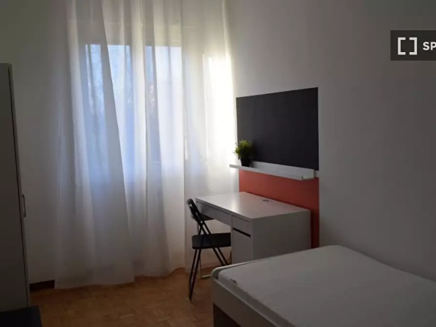 Immagine 6 di Camera condivisa in affitto  in Rocca D'anfo a Brescia