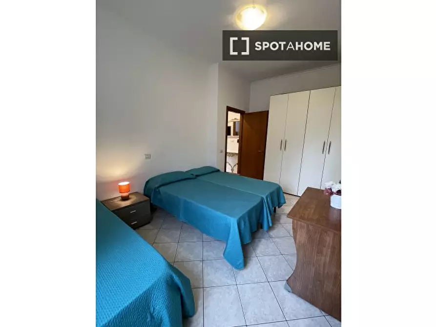 Immagine 9 di Appartamento in affitto  in Via Fraconalto a Roma