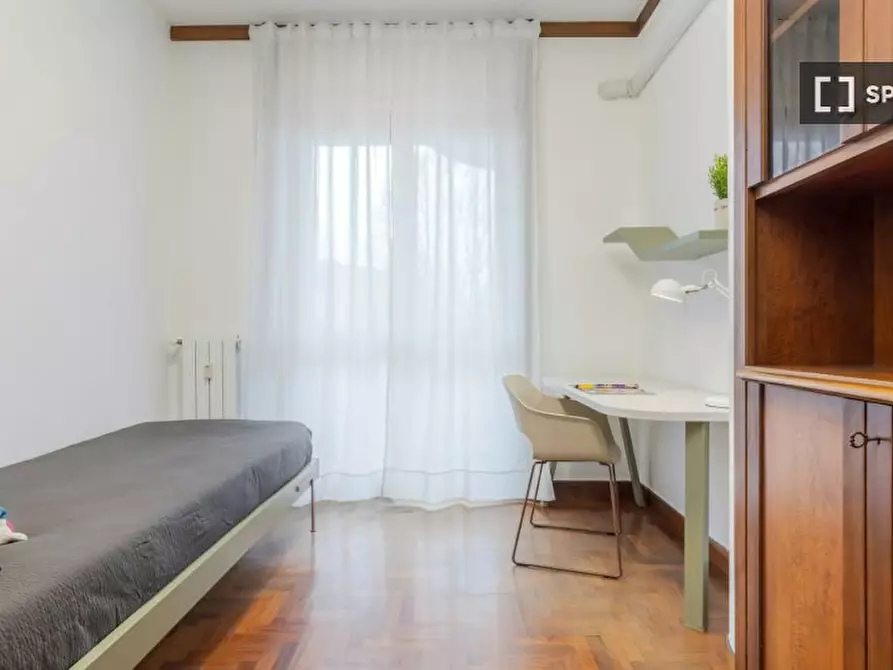 Immagine 2 di Camera condivisa in affitto  in Guido Guarini Matteucci a Milano