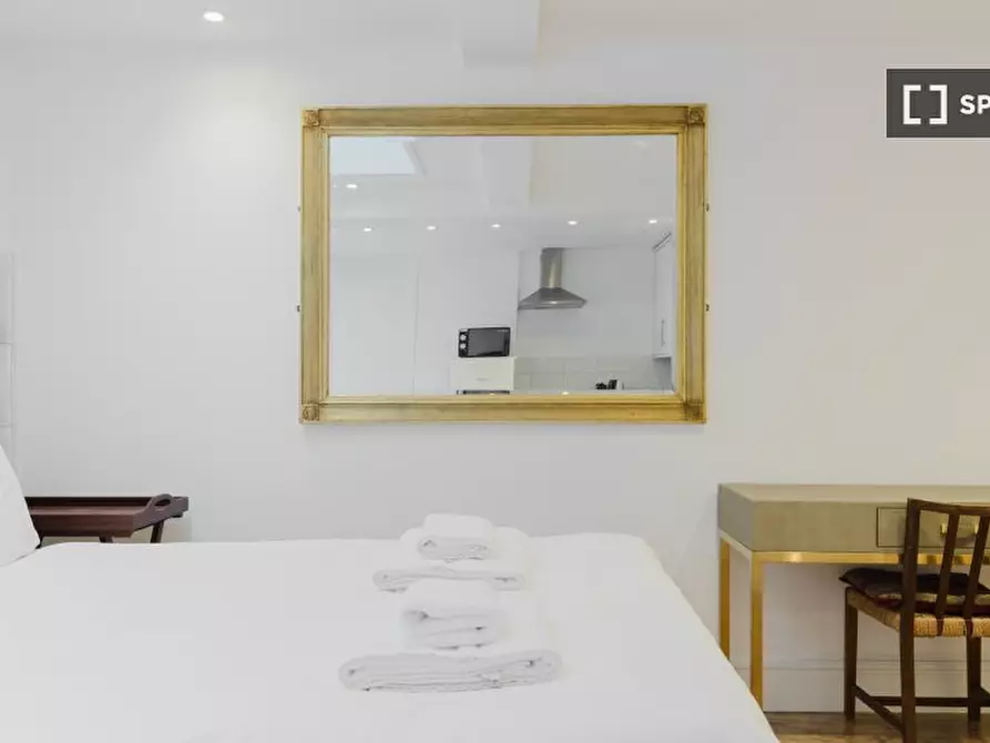 Immagine 18 di Ufficio in affitto  in flat a Hammersmith