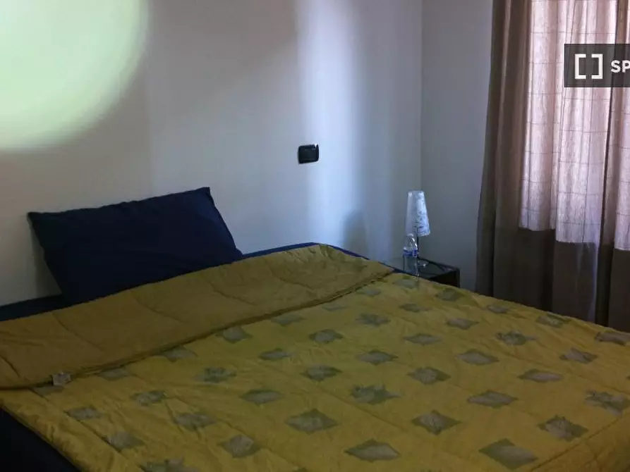 Immagine 1 di Camera condivisa in affitto  in Viale di Villa Pamphili a Roma