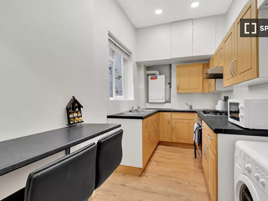 Immagine 5 di Appartamento in affitto  in Castlewood Rd a Hackney