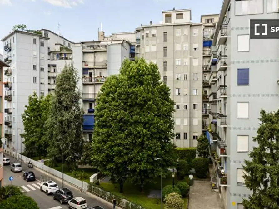 Immagine 17 di Camera condivisa in affitto  in VIA CAVEZZALI a Milano