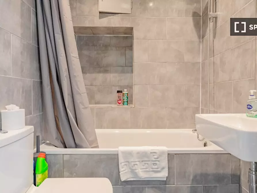 Immagine 4 di Appartamento in affitto  in C Clonbrock Rd a Hackney