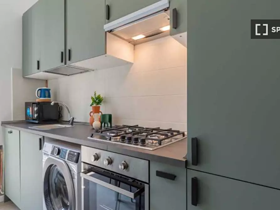 Immagine 6 di Camera condivisa in affitto  in Via della Moscova a Milano