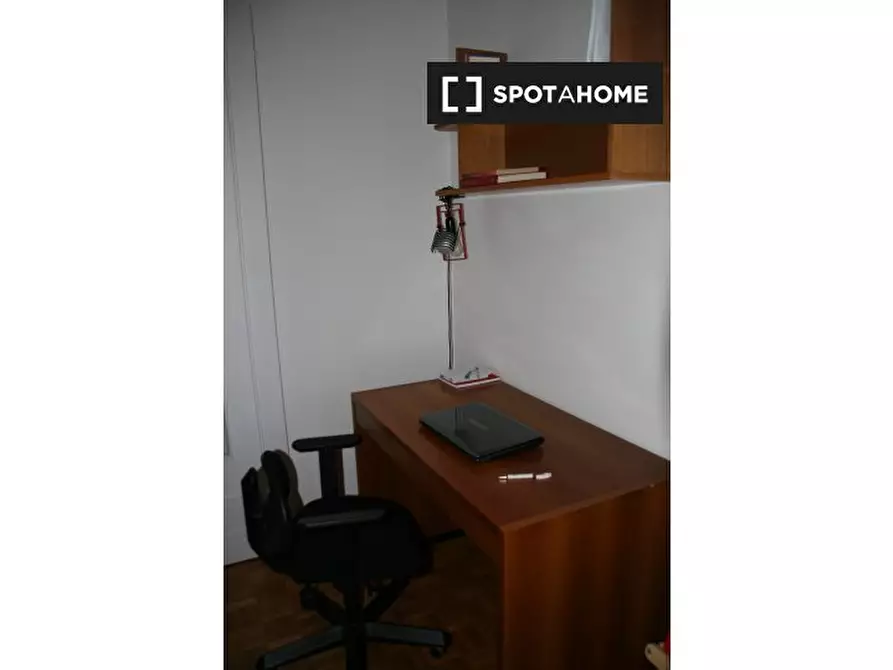 Immagine 4 di Camera condivisa in affitto  in Via Garessio a Torino