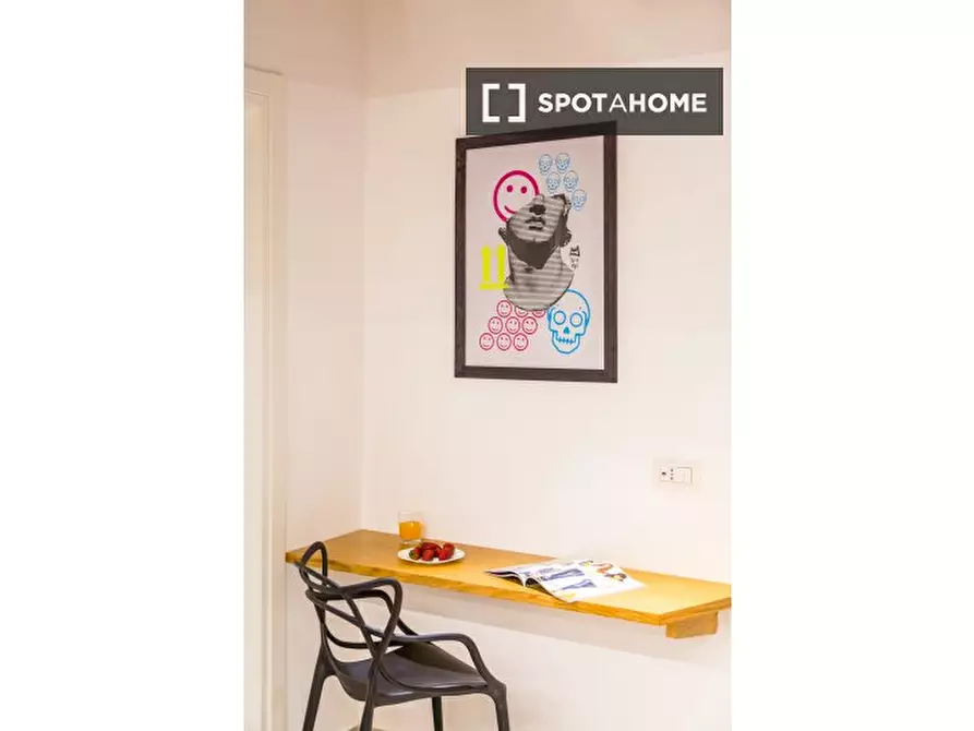 Immagine 9 di Ufficio in affitto  in Via San Nicola dei Caserti a Napoli