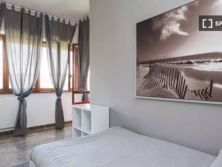 Immagine 5 di Camera condivisa in affitto  in Via Nocera Umbra a Roma