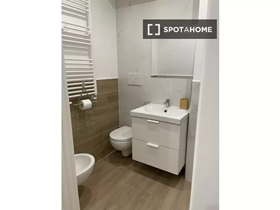 Immagine 8 di Appartamento in affitto  in Via Plinio a Roma