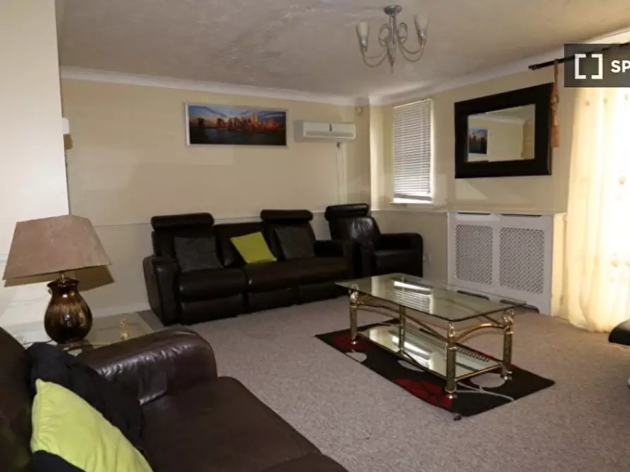 Immagine 4 di Appartamento in affitto  in Ware Point Drive a Eltham