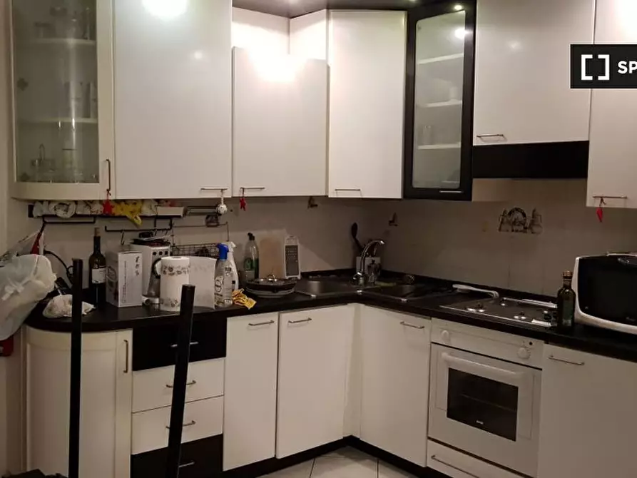 Immagine 1 di Camera condivisa in affitto  in Via Larga a Bologna