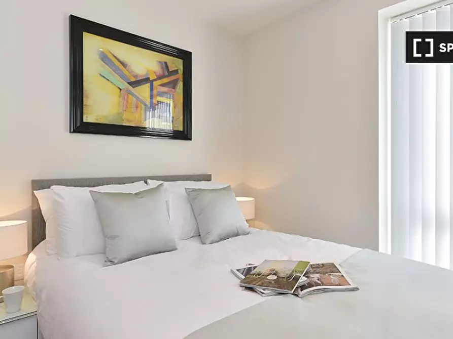 Immagine 2 di Appartamento in affitto  in Sudrey St a Camberwell