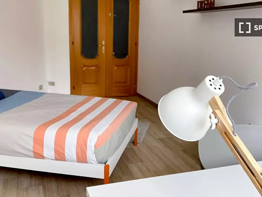 Immagine 6 di Camera condivisa in affitto  in Via Gressoney a Milano