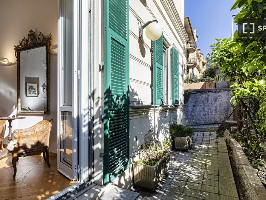 Immagine 8 di Appartamento in affitto  in Via Flora a Genova