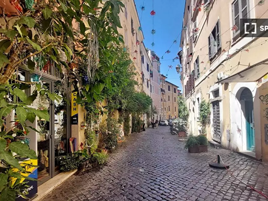 Immagine 17 di Ufficio in affitto  in Vicolo del Bologna a Roma