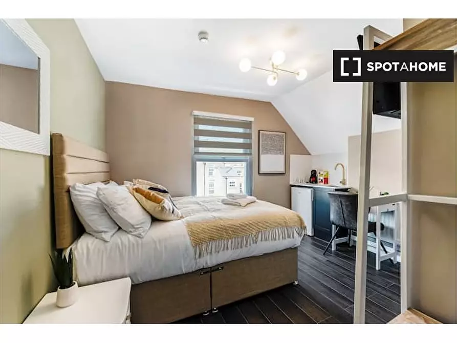 Immagine 3 di Ufficio in affitto  in High Rd a Tottenham