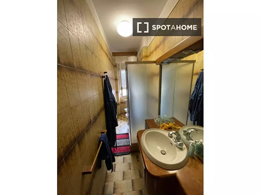 Immagine 8 di Camera condivisa in affitto  in Via Privata Renzo e Lucia a Milano