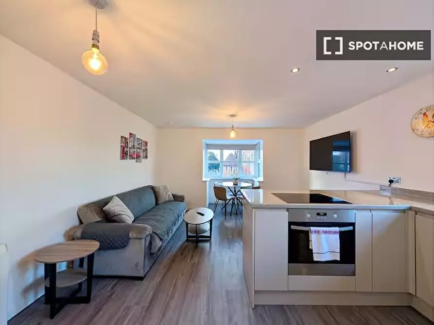Immagine 13 di Appartamento in affitto  in Troutbeck Close a Colnbrook with Poyle