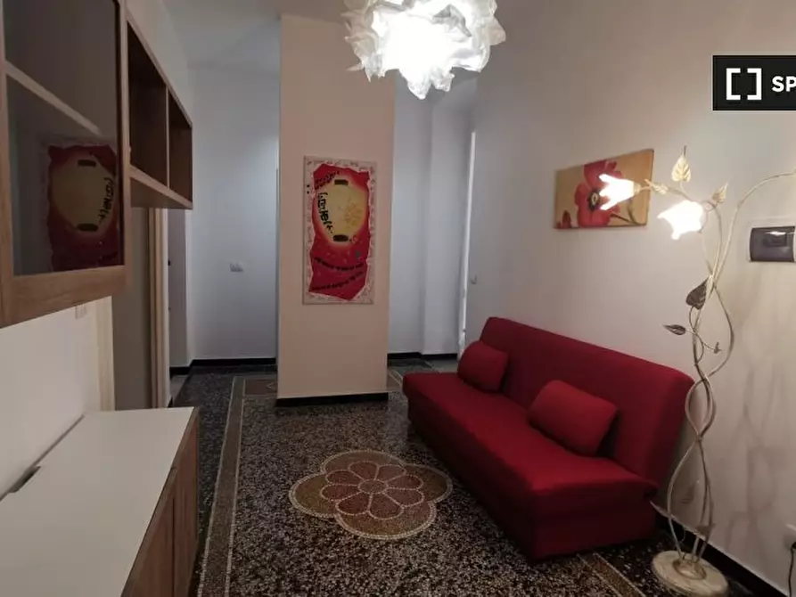 Immagine 9 di Camera condivisa in affitto  in Via Venezia a Genova