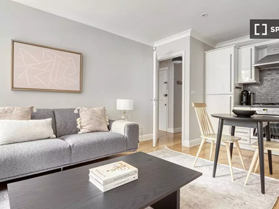 Immagine 1 di Appartamento in affitto  in A Villiers St a 