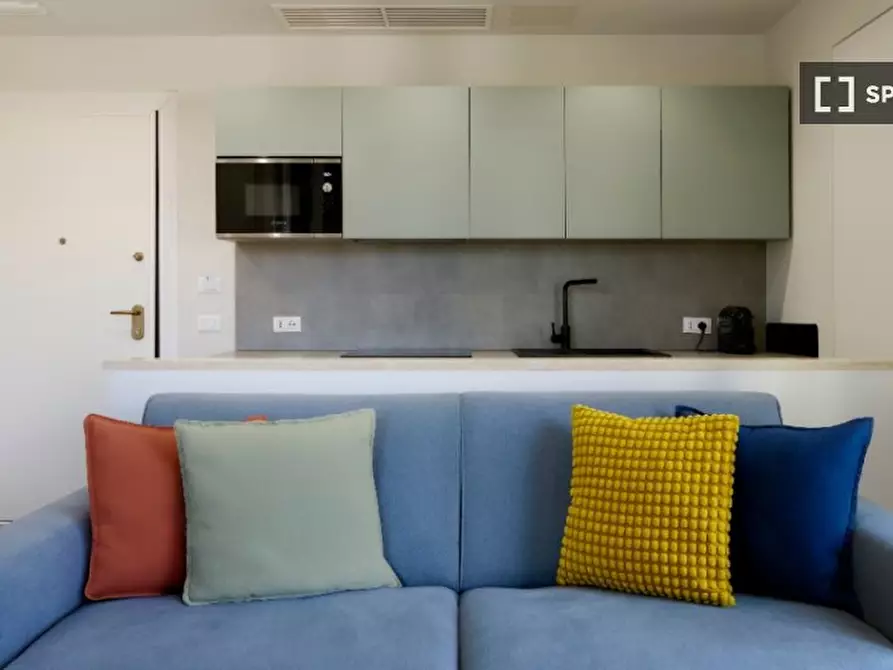 Immagine 6 di Appartamento in affitto  in Via Giulia di Gallese a Roma