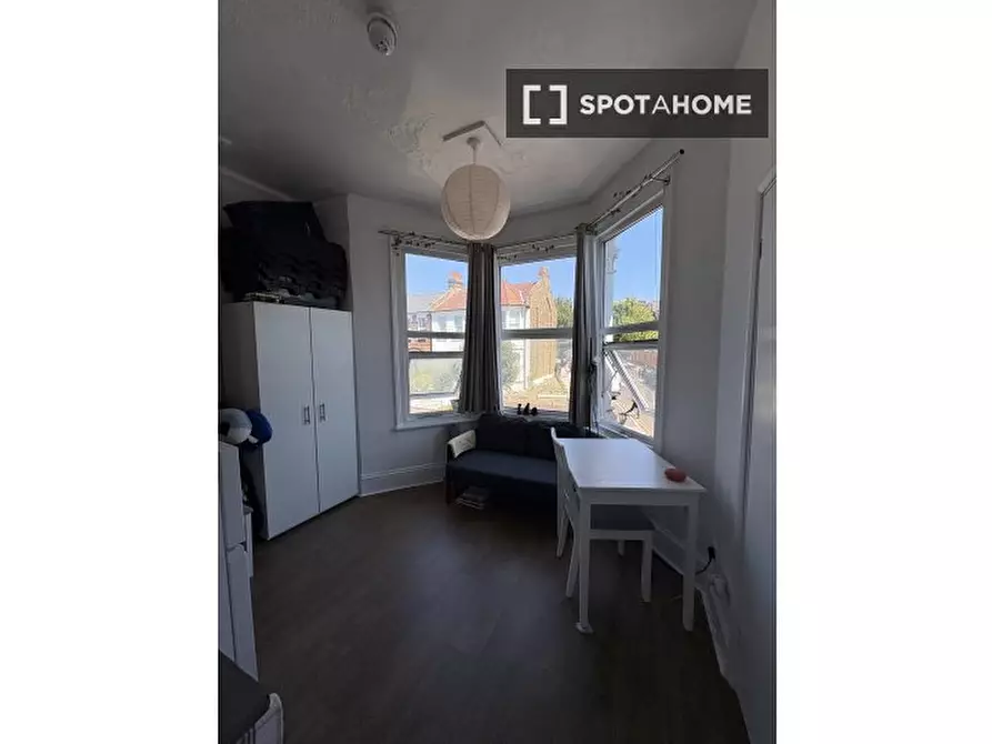 Immagine 2 di Appartamento in affitto  in Wightman Road a Hackney