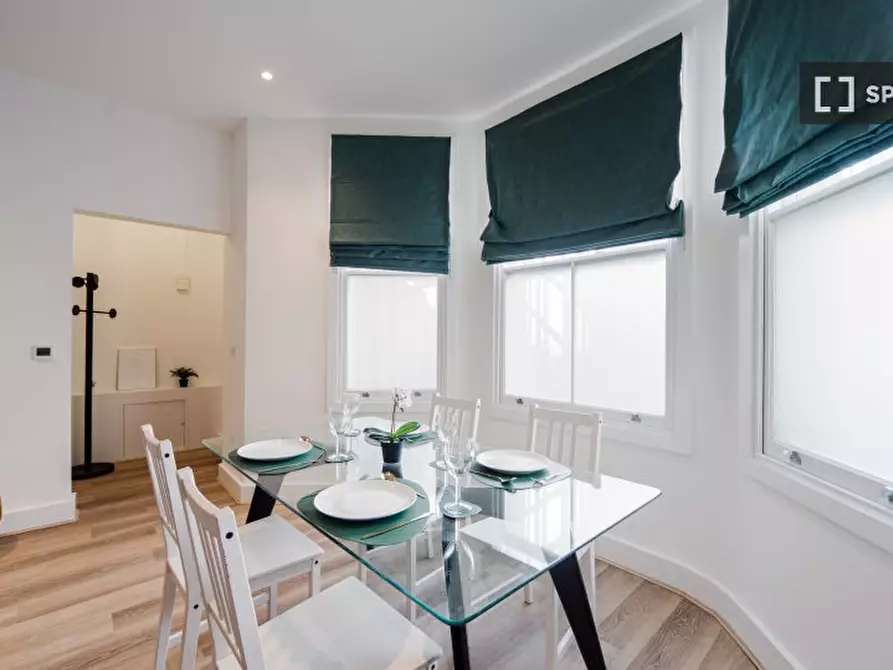 Immagine 7 di Appartamento in affitto  in Flat Bell House a Kensington