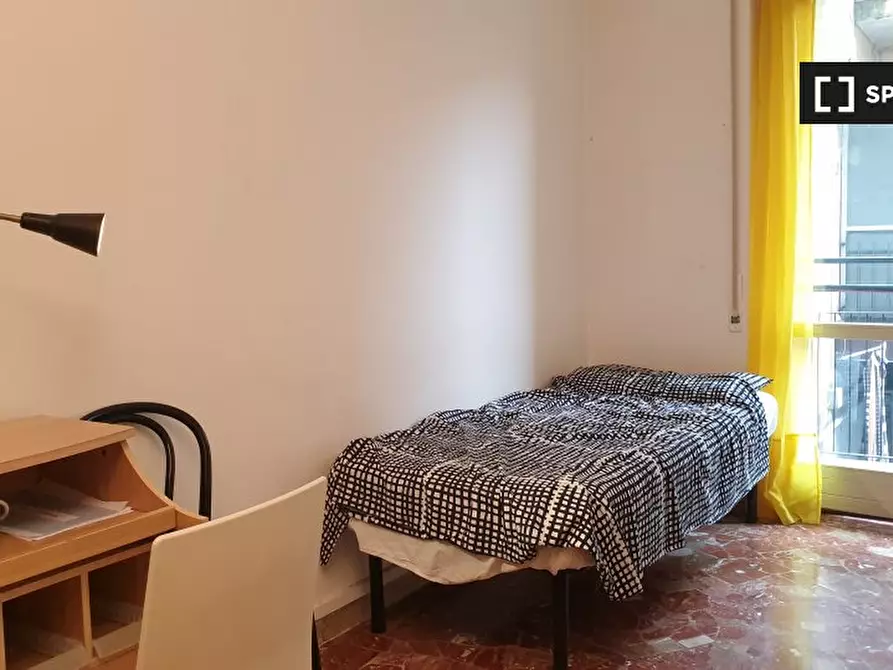 Immagine 2 di Camera condivisa in affitto  in Via Giancarlo Sismondi a Milano