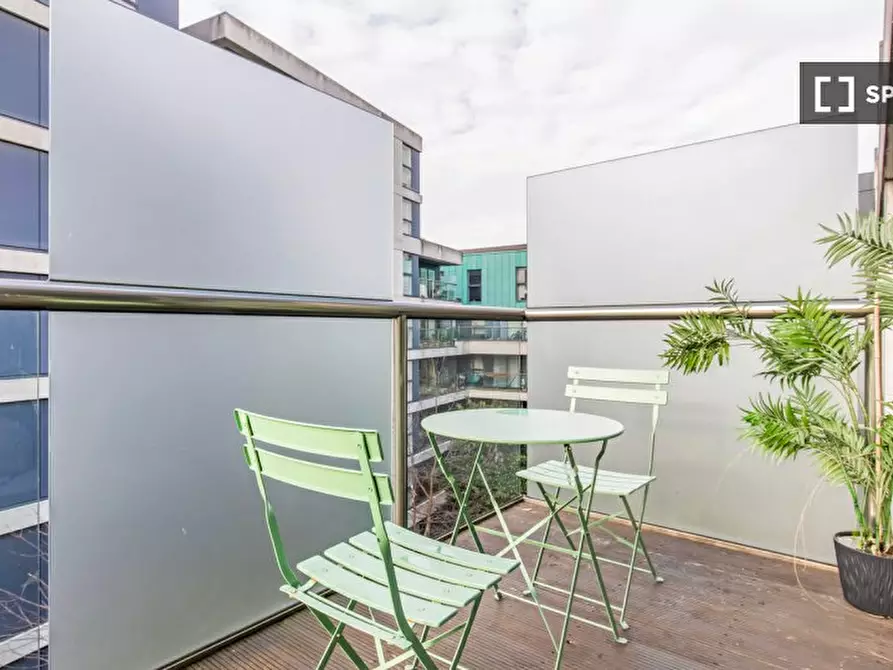 Immagine 5 di Appartamento in affitto  in Pear Tree St a Islington