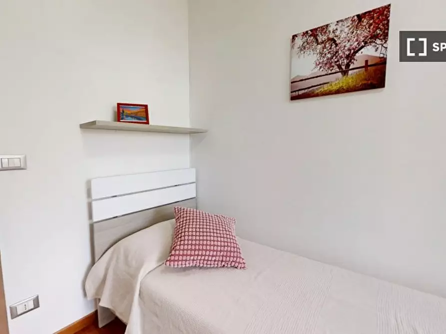 Immagine 3 di Camera condivisa in affitto  in VIA alfieri a Padova