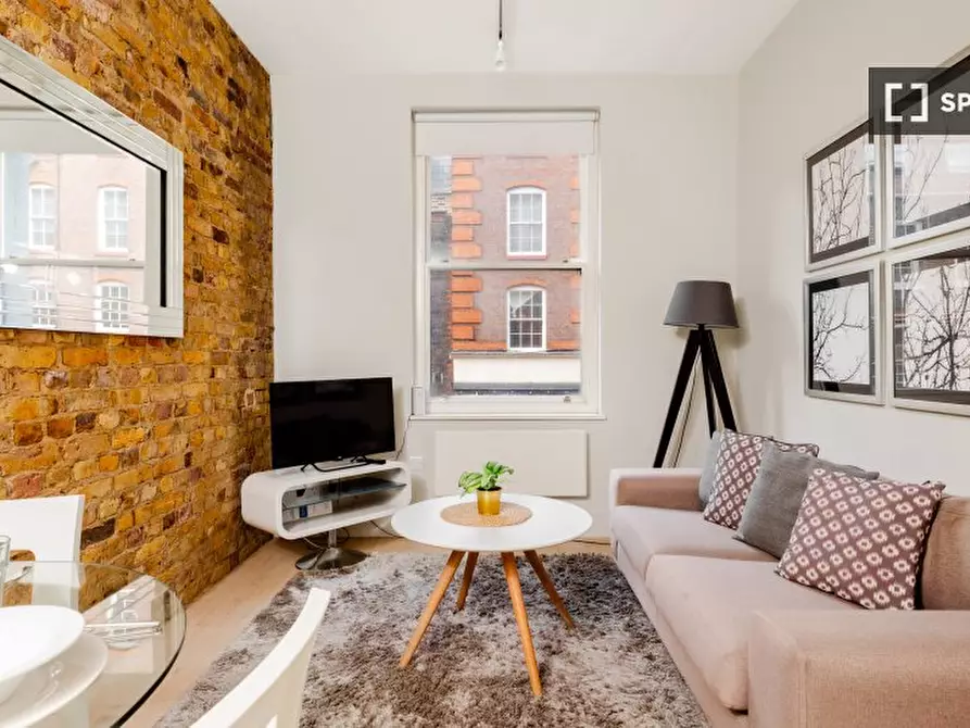 Immagine 5 di Appartamento in affitto  in Leather Ln a Camden Town