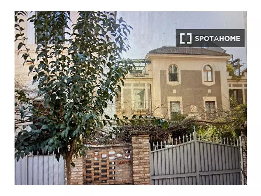 Immagine 7 di Ufficio in affitto  in Via Iberia a Roma