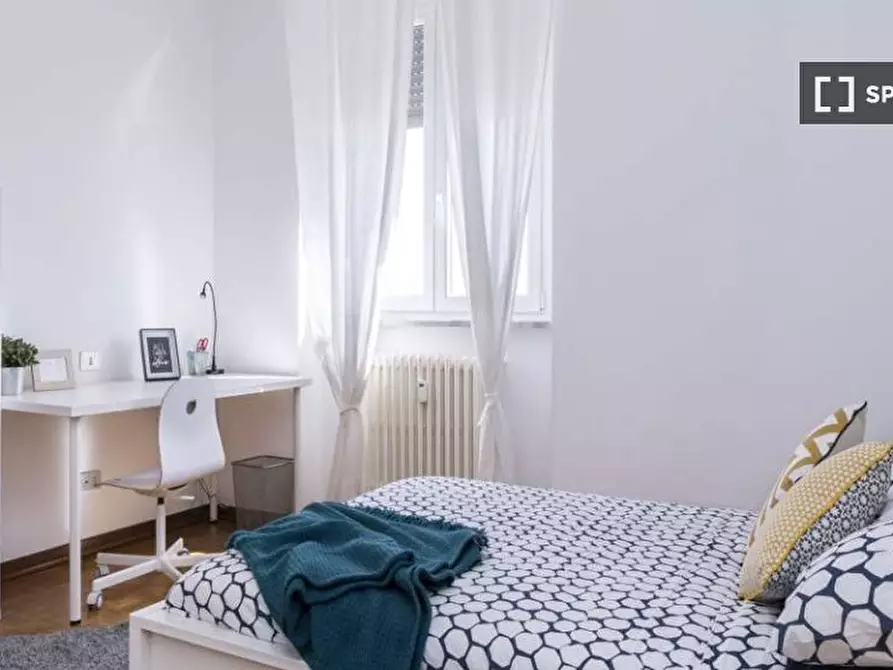 Immagine 2 di Camera condivisa in affitto  in Via delle Betulle Milan a Buccinasco