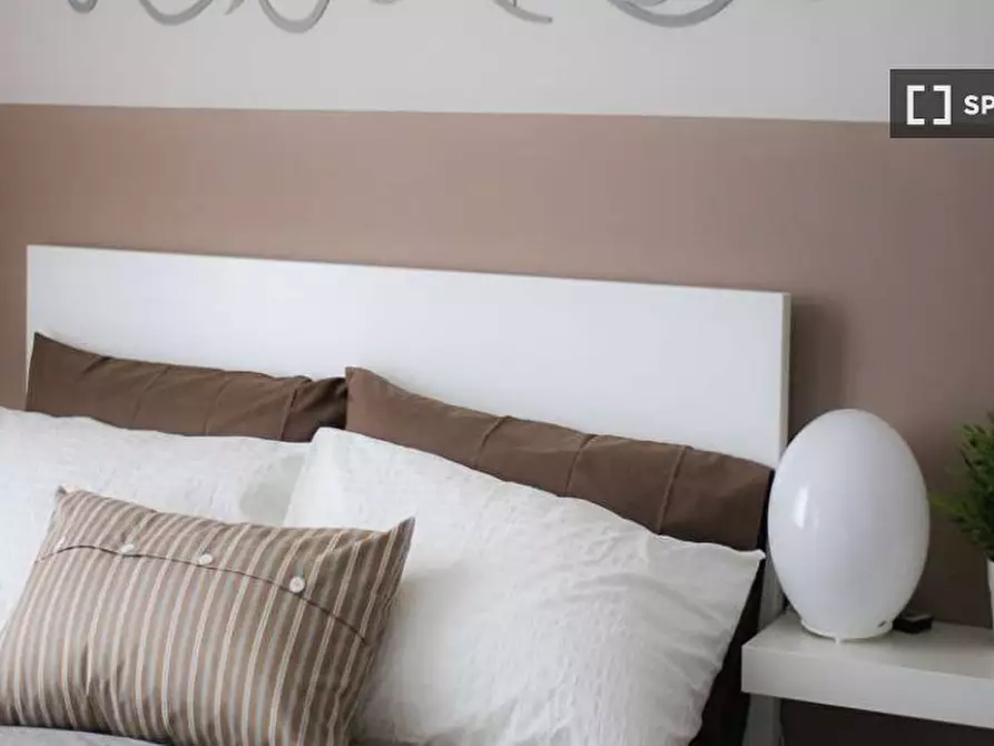 Immagine 2 di Camera condivisa in affitto  in Viale Sarca a Milano