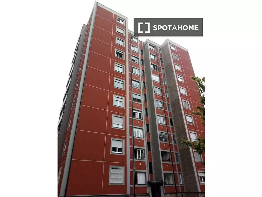 Immagine 19 di Camera condivisa in affitto  in Via dei Salici a Milano