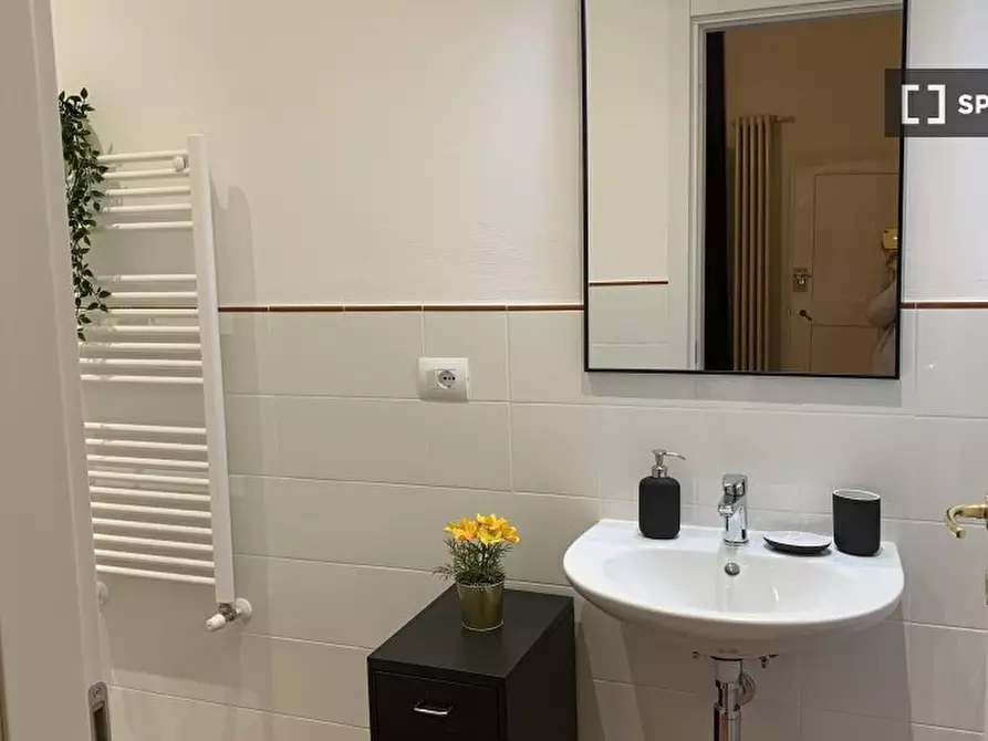 Immagine 6 di Camera condivisa in affitto  in VIA S. ANTONINO (1) a Firenze