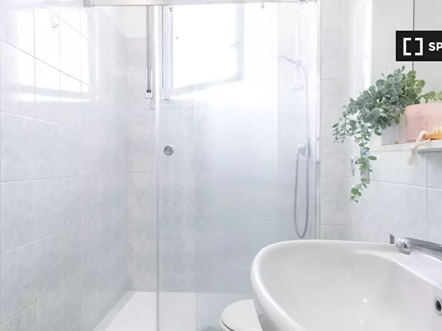 Immagine 18 di Camera condivisa in affitto  in Via Guido Guarini Matteucci a Milano