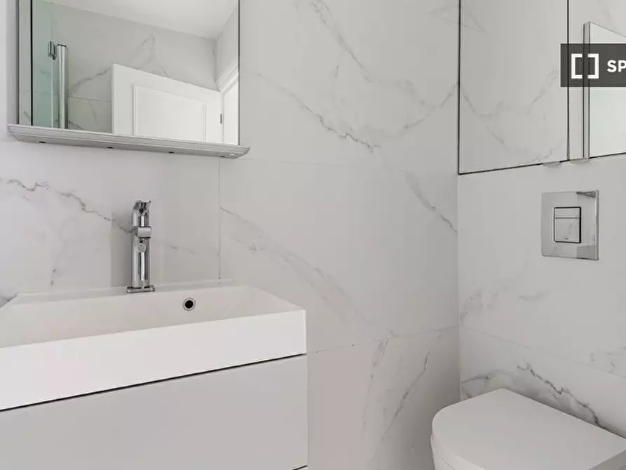 Immagine 16 di Appartamento in affitto  in Elgin Cres a Kensington