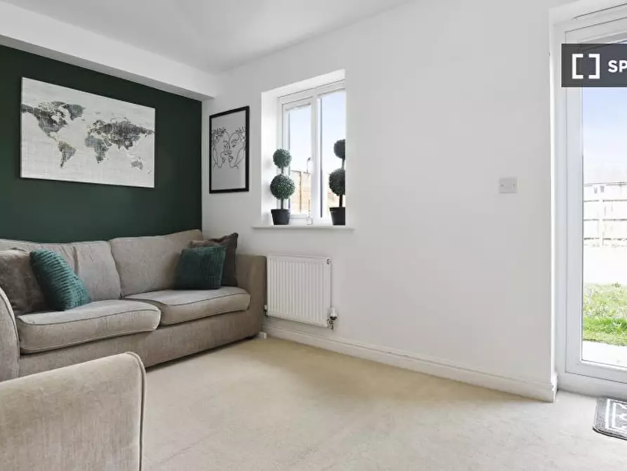 Immagine 12 di Appartamento in affitto  in Three Valleys Way a Potters Bar