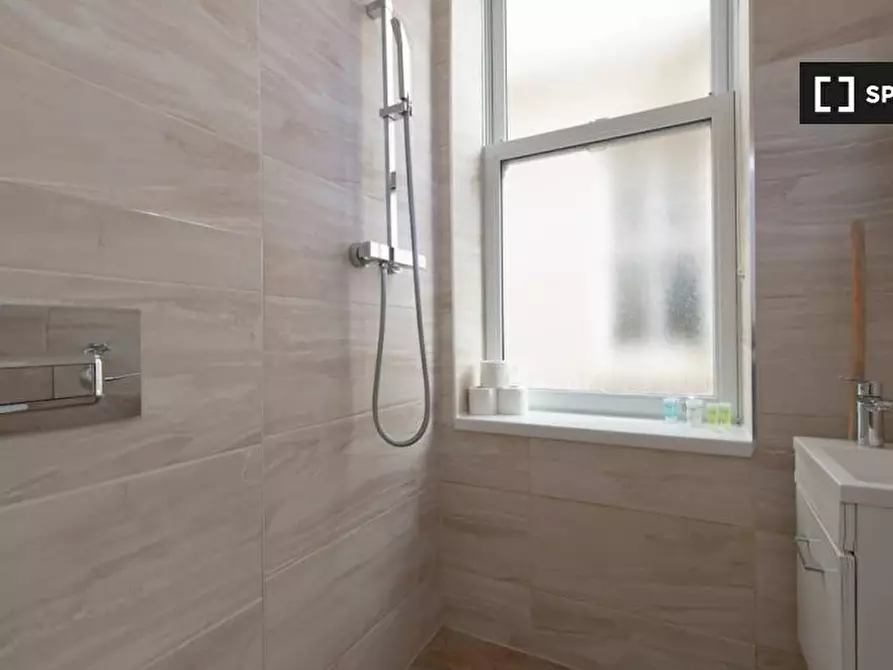 Immagine 3 di Appartamento in affitto  in Flat a Hackney