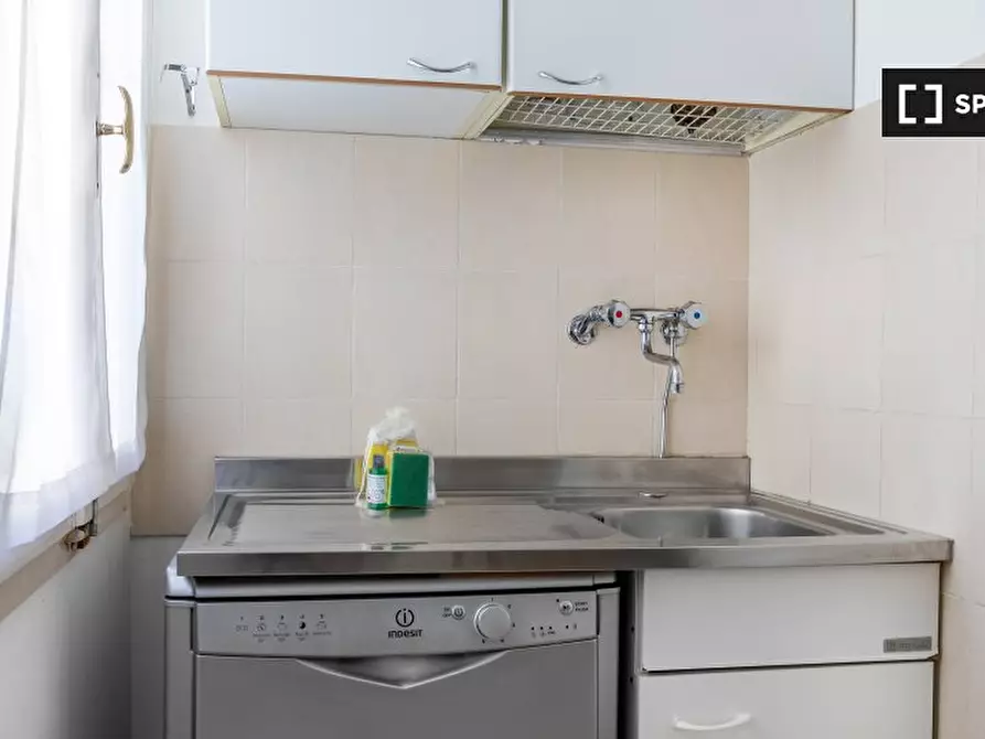 Immagine 4 di Appartamento in affitto  in Via delle Lame a Bologna