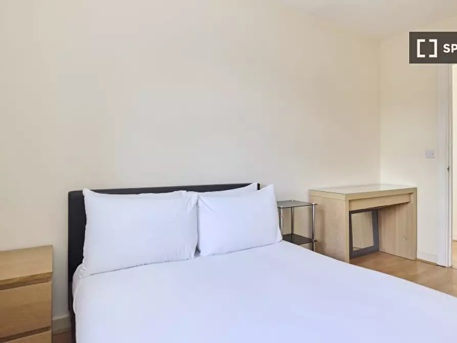 Immagine 8 di Appartamento in affitto  in Butler Close a Barnet