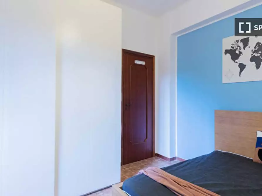 Immagine 4 di Camera condivisa in affitto  in Via San Donato a Bologna