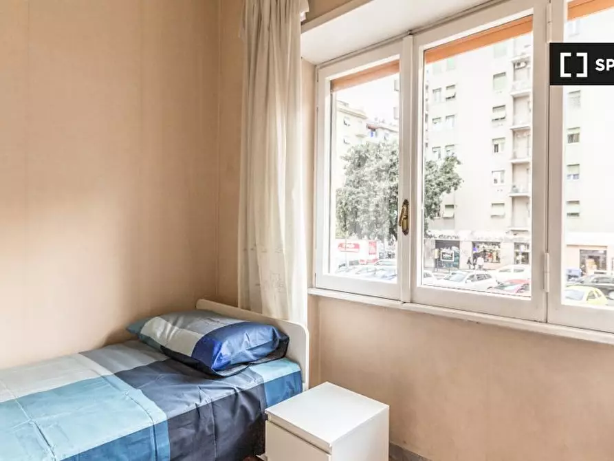 Immagine 11 di Camera condivisa in affitto  in Via Statilio Ottato a Roma