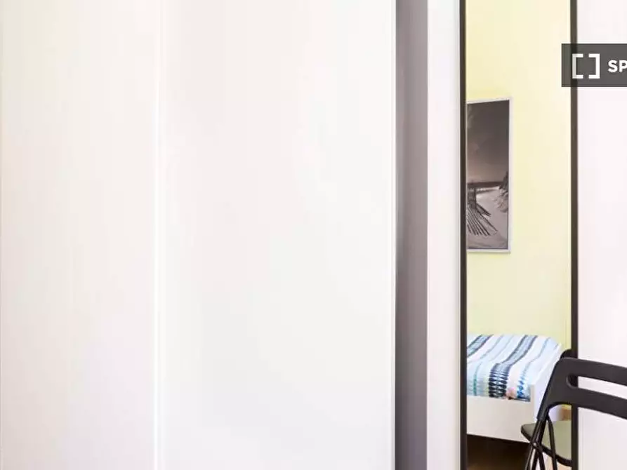 Immagine 6 di Camera condivisa in affitto  in Via Legnone a Milano