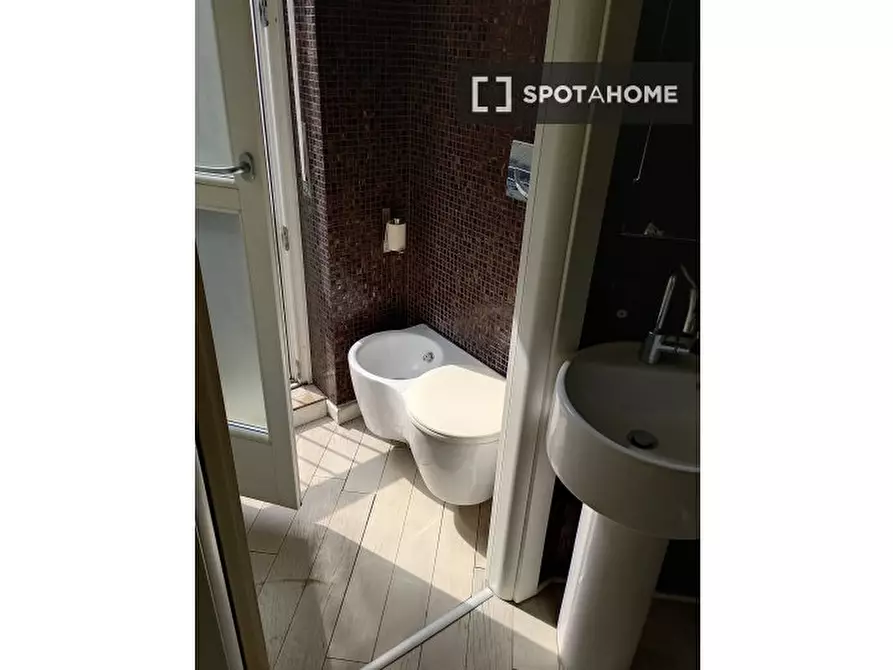 Immagine 10 di Ufficio in affitto  in Via Copernico a Milano